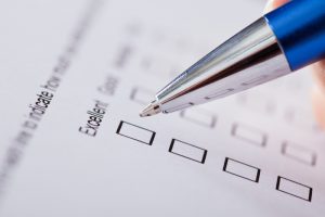 customer-service-survey-form-pen