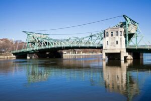 Jefferson-street-bridge-in-Joliet-Illinois